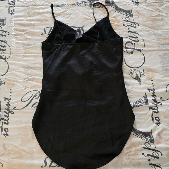 Express Hi-Low Adjustable Thin Strap Tank Size XS Black New - Picture 2 of 8